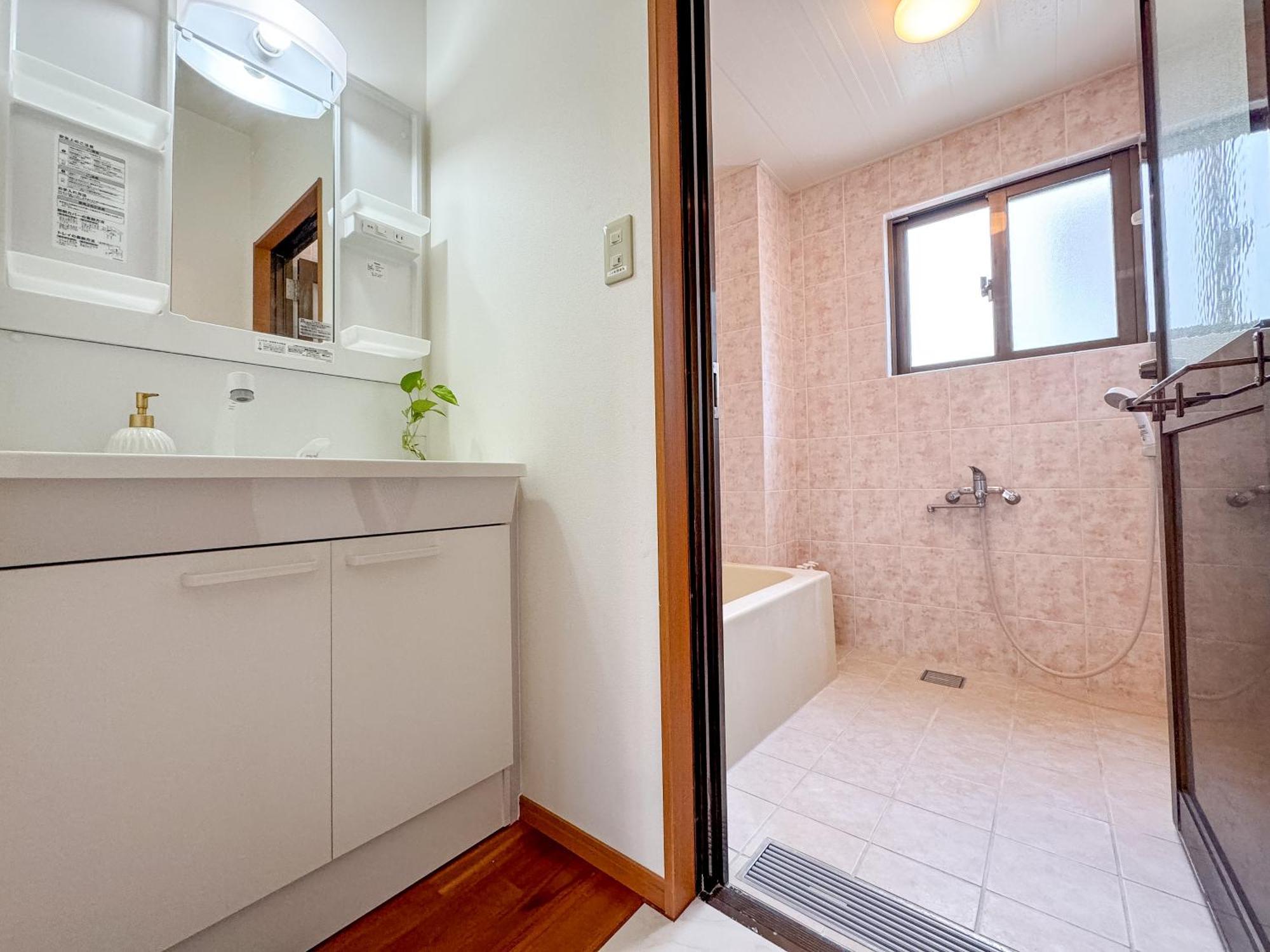 ペンションパシフィカ古宇利 Villa Kouri Ngoại thất bức ảnh