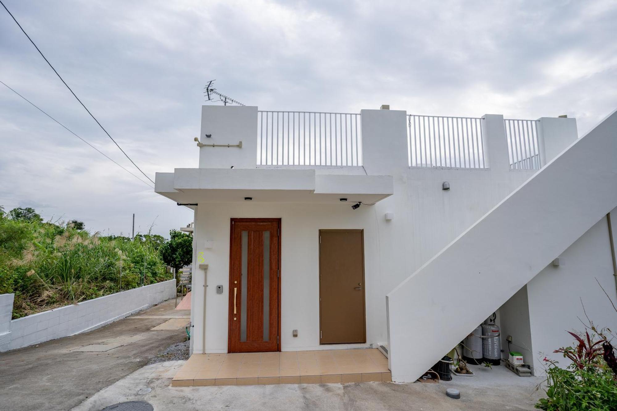 ペンションパシフィカ古宇利 Villa Kouri Ngoại thất bức ảnh